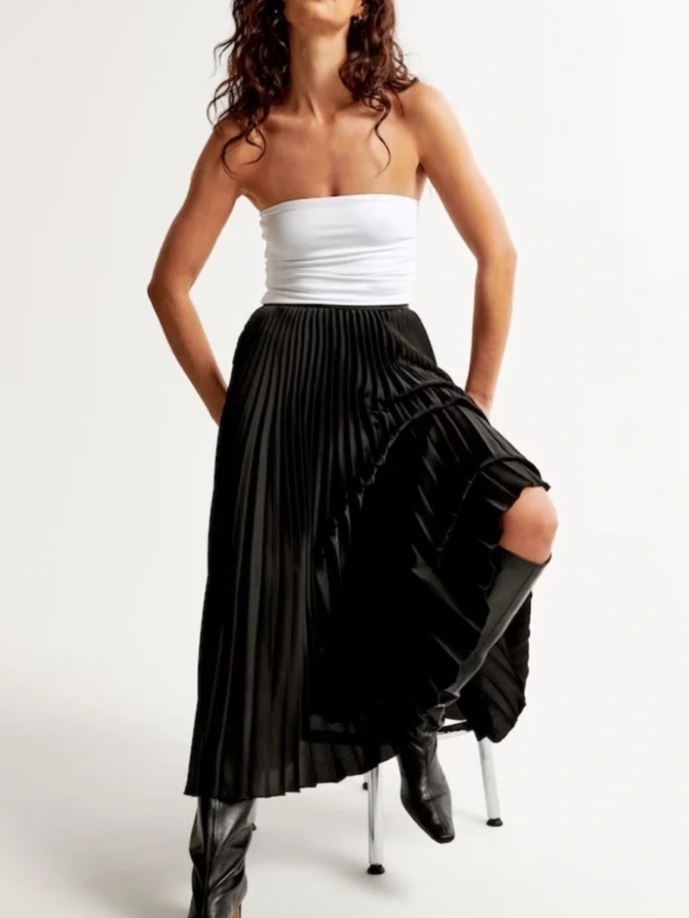 NWT Abercrombie & Fitch Black Satin Pleated Midi Skirt - Size XSP